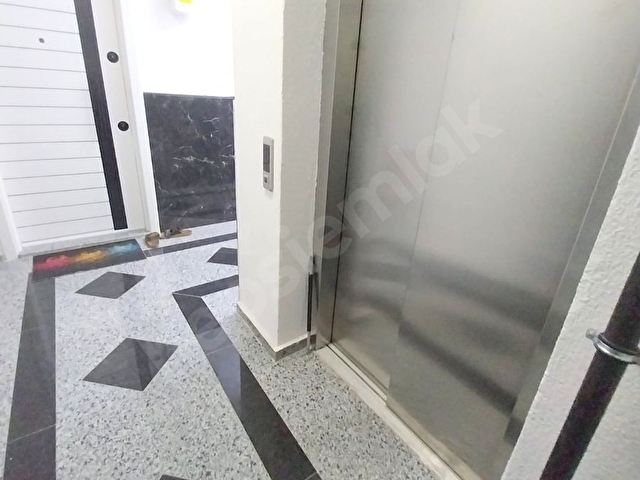 Yeni Binada Üst Kat Kiralık 1+1 Daire** - Görsel 13