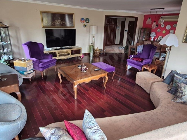 CİNNAH CADDESİ PİYADE SOKAK HARİKA KONUMDA EKSİKSİZ 4 ODA SALON - Görsel 6
