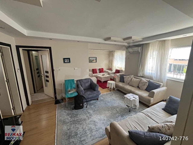 REMAX MODELDEN KARAMANDA 620M² 5 KATLI KOMPLE SATILIK BINA - Görsel 2