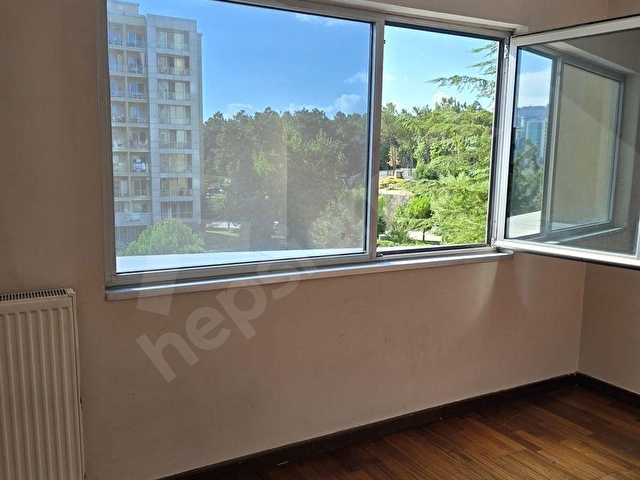 Ümraniye Dora Parkta Havuz Manzaralı 1+1 Kiralık Daire - Görsel 6