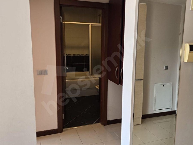 Ümraniye Dora Parkta Havuz Manzaralı 1+1 Kiralık Daire - Görsel 10