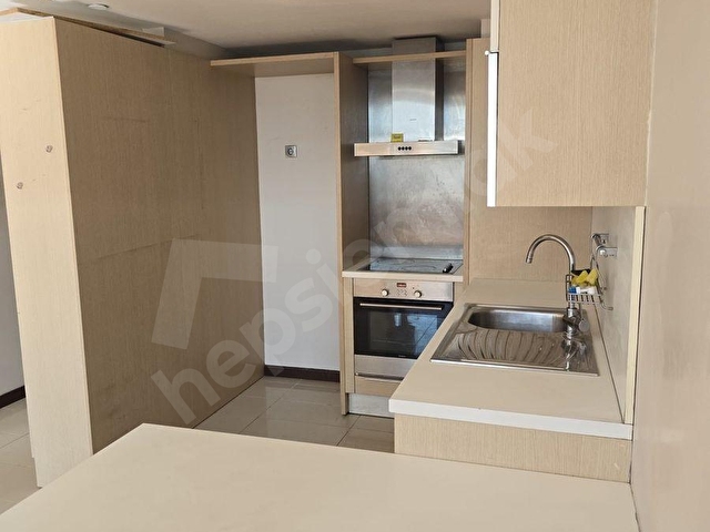 Ümraniye Dora Parkta Havuz Manzaralı 1+1 Kiralık Daire - Görsel 15