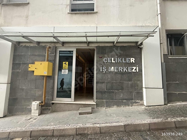 TRABZON HACIKASIM TANJANT YOLU ÜZERİN DE SATILIK OFİS - Görsel 2