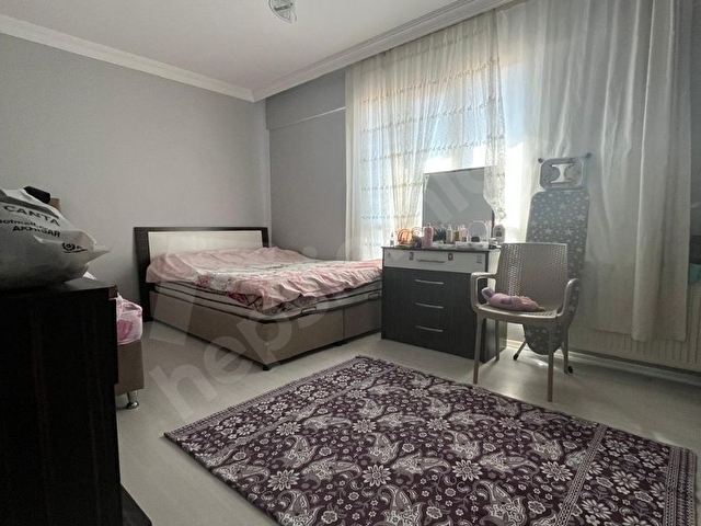 AVM YOLUNDA SATILIK ŞAHSİ OTOPARKLI ARA KAT - Görsel 3