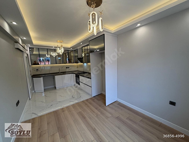 SOYLU GAYRİMENKULDEN SOKULLU CADDE ÜZERİNDE 3+1 1.KAT EBEVEYN BANYOLU FULL YAPILI SATILIK DAİRE - Görsel 6