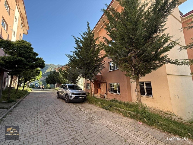 2+1 Düz Ayak Giriş Daire