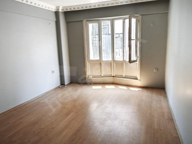 KAĞITHANE YEİÇARŞIDA KİRALIK  OFİS 1+1 İŞYERİ - Görsel 8
