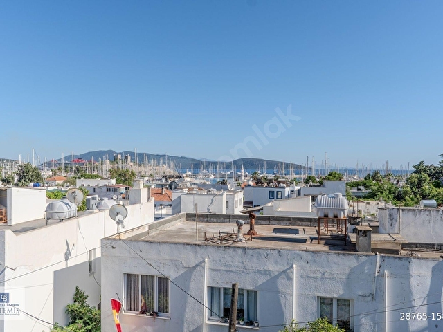 BODRUM YENİKÖYDE MARİNA MANZARALI TİCARİ KULLANIMA UYGUN 2+1 - Görsel 26
