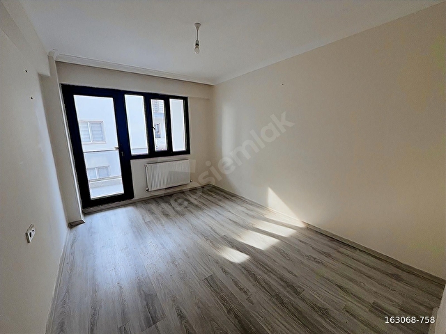 EVONADAN MURADİYEDE SİTE İÇİ SATILIK 2+1 DAİRE - Görsel 12