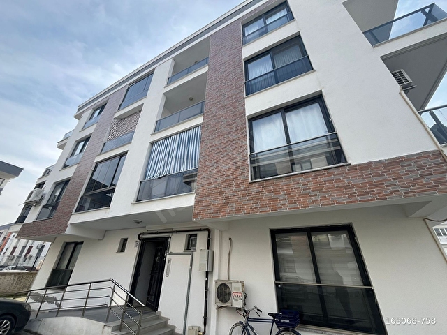 EVONADAN MURADİYEDE SİTE İÇİ SATILIK 2+1 DAİRE