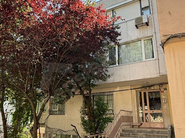UFUK EMLAK’TAN MÜVEZZİ CADDESİ’NDE TADİLATLI, KOMBİLİ 3+1 KİRALIK DAİRE
