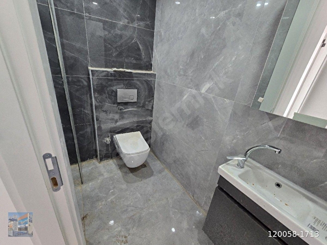 Akbükte havuzlu site içerisinde deniz manzaralı 2+1 daire - Görsel 2