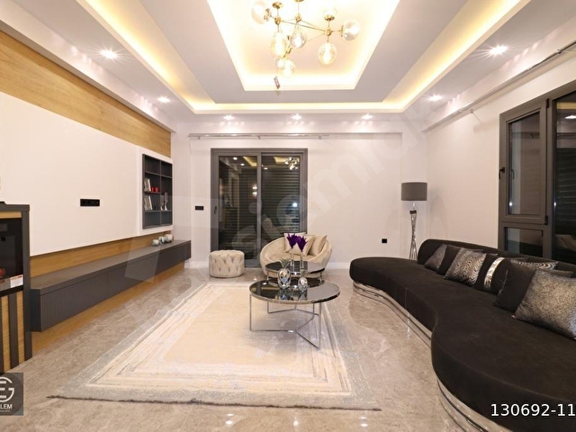 GÜLEMDEN YENİŞAFAKTA HAVUZLU K.OTOPARKLI ULTRA LÜKS 4+1 DAİRE - Görsel 13