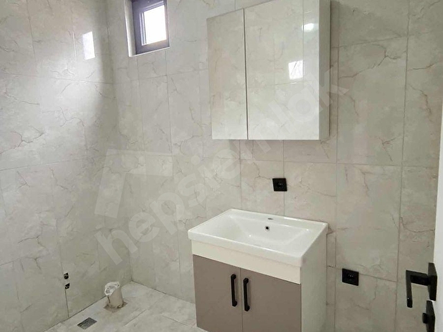 YENİCE KÖYÜ 380m2 ARSA İÇİNDE 2+1 75m2 ÇELİK KONSTRÜKSİYON EV - Görsel 4