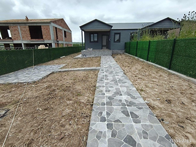 YENİCE KÖYÜ 380m2 ARSA İÇİNDE 2+1 75m2 ÇELİK KONSTRÜKSİYON EV - Görsel 8