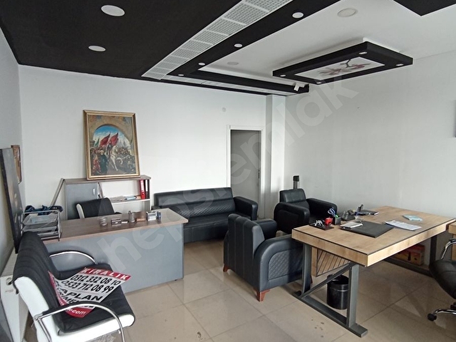 KAPLANDAN YENİMAHALLE YEŞİLEVLER 100 M2 KOMBİLİ SELÇUKLU CADDESİ ÜZERİNDE SATILIK DÜKKAN