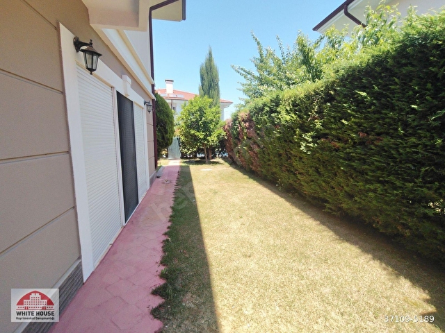 ZEYTİNPARKTA MÜSTAKİL GİRİŞLİ 4+1 VİLLA MODERN VE FERAH75.000TL - Görsel 4