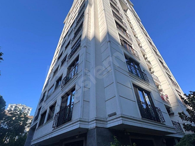 CADDEBOSTAN BAHARİYELİ SOK.DA 2+1 70M2 NET BAHÇE KATI ULTRA LÜKS - Görsel 2