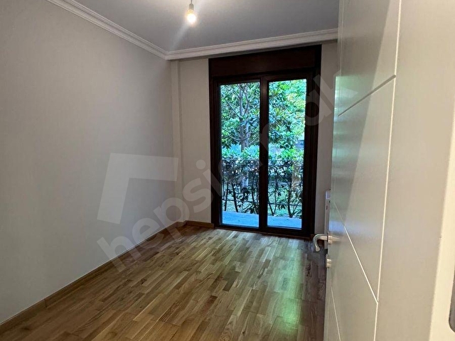 CADDEBOSTAN BAHARİYELİ SOK.DA 2+1 70M2 NET BAHÇE KATI ULTRA LÜKS - Görsel 8
