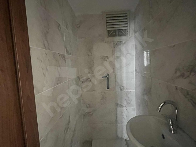 Emlak TR | 3+1 Otoparklı Boş Ara Kat Satılık Daire - Görsel 20