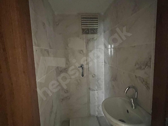 Emlak TR | 3+1 Otoparklı Boş Ara Kat Satılık Daire - Görsel 18