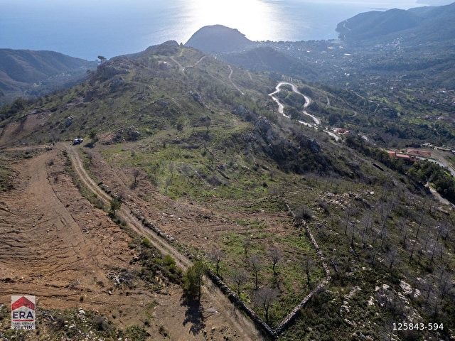 Datça Mesudiyede Deniz Manzaralı Satılık 180 m2 Yaşam Alanı