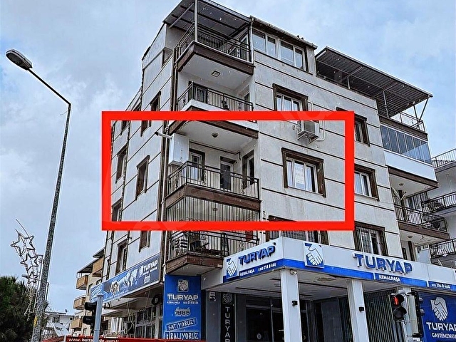Cadde Üzeri Mükemmel Lokasyon 3+1 - Görsel 2