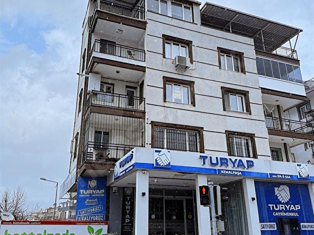 Cadde Üzeri Mükemmel Lokasyon 3+1 - Görsel 3