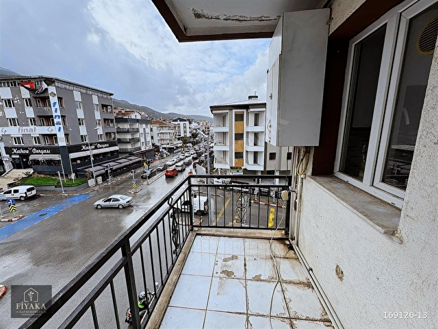 Cadde Üzeri Mükemmel Lokasyon 3+1 - Görsel 7