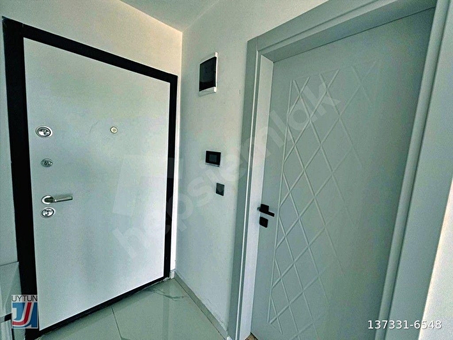 UYTUNDAN BURHANİYE ÖRENDE HAVUZLU SİTEDE BAHÇELİ LÜKS 1+1 DAİRE - Görsel 9