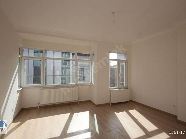 KONUT REALTY | Taksimde Komplem Yenilenmiş 4+1 Ofise - Meskene - Görsel 3