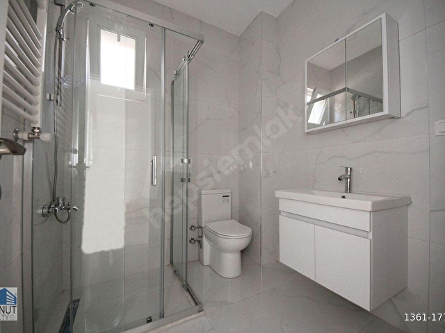KONUT REALTY | Taksimde Komplem Yenilenmiş 4+1 Ofise - Meskene - Görsel 13