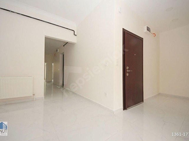 KONUT REALTY | Taksimde Komplem Yenilenmiş 4+1 Ofise - Meskene - Görsel 5