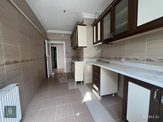 GATA YAKINI KİRALIK 3+1 EN ÜST KAT ÇİFT BALKON DAİRE - Görsel 4