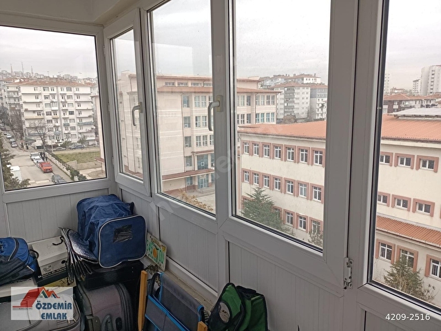 DEMETGÜLDE HALK EĞİTİM MERKEZİ KARŞISI BOŞ KOMBİLİ ASANSÖRLÜ 3+1 DAİRE - Görsel 13