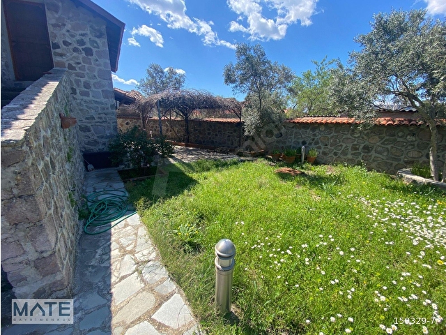 Urla Barbaros Köyünde 398 M2 Arsa İçinde Satılık Taş Villa - Görsel 16