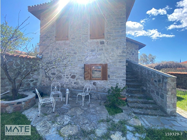 Urla Barbaros Köyünde 398 M2 Arsa İçinde Satılık Taş Villa - Görsel 14