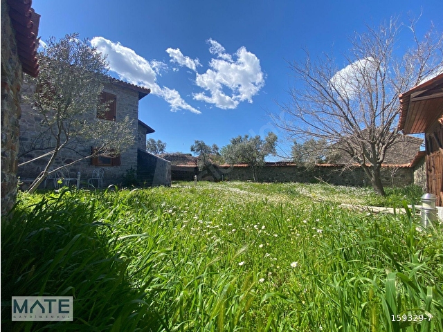 Urla Barbaros Köyünde 398 M2 Arsa İçinde Satılık Taş Villa - Görsel 13
