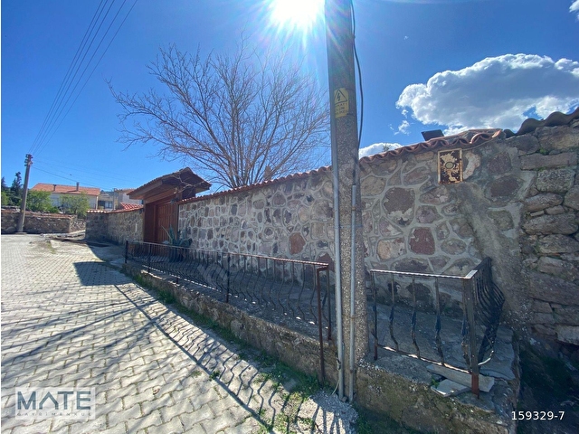 Urla Barbaros Köyünde 398 M2 Arsa İçinde Satılık Taş Villa - Görsel 5