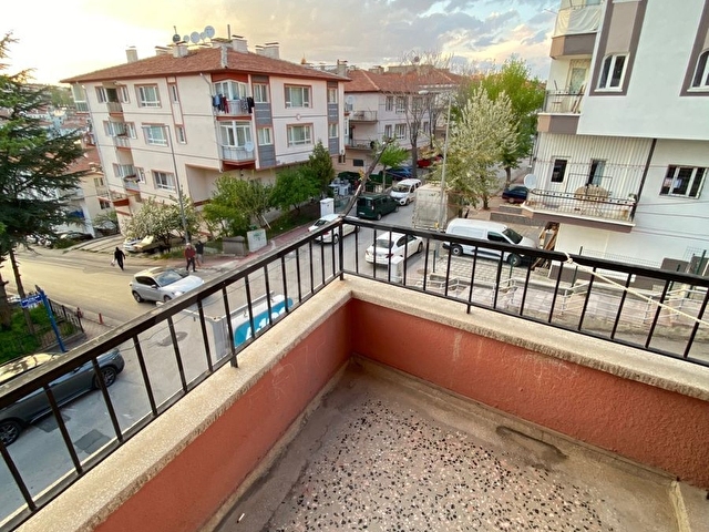 ARA KATTA KÖŞE BAŞI FIRSAT 3+1 SATILIK DAİRE - Görsel 5