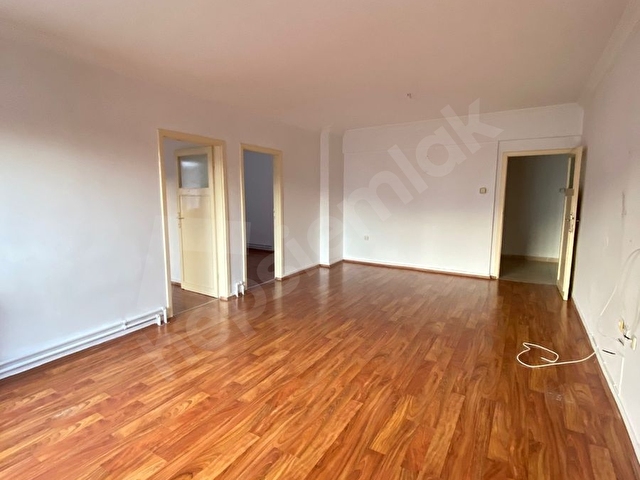 ARA KATTA KÖŞE BAŞI FIRSAT 3+1 SATILIK DAİRE - Görsel 2