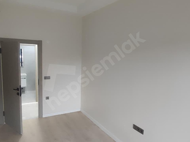 Tekirdağ Atatürk Mallesinde Ebeveyn Banyolu/Çift Cam Balkonlu Kiralık Sıfır Daire - Görsel 12