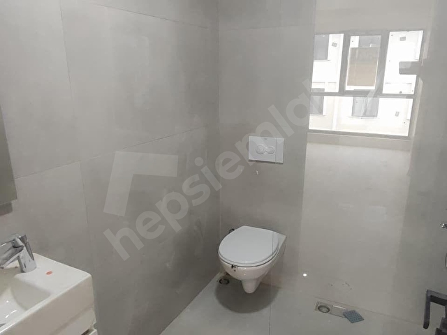 Tekirdağ Atatürk Mallesinde Ebeveyn Banyolu/Çift Cam Balkonlu Kiralık Sıfır Daire - Görsel 10