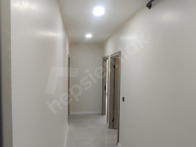 Tekirdağ Atatürk Mallesinde Ebeveyn Banyolu/Çift Cam Balkonlu Kiralık Sıfır Daire - Görsel 6