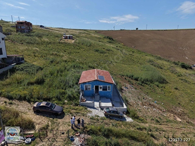 GÜNEYLİ EMLAKTAN SATILIK 200 M2 ARSA İÇİNDE DENİZE YAKIN YAZLIK - Görsel 2