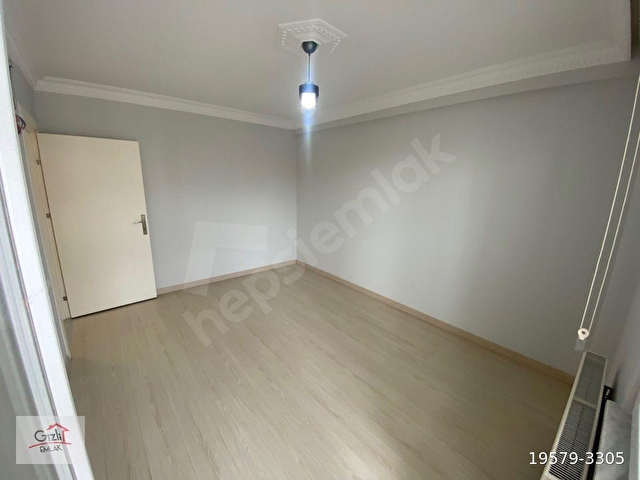 GİZLİ EMLAKTAN HÜRRİYETTE ÇOK İYİ KONUMDA,BAKIMLI, 2+1 DAİRE - Görsel 26