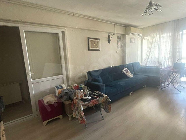 BORNOVA MERKEZ DE SATILIK 2+1 KISMEN YAPILI DOĞAL GAZLI - Görsel 2