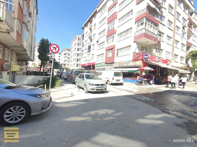 Siyavuşpaşada sıfır binadan kiralık dükkan 15 m2 wc.li - Görsel 3