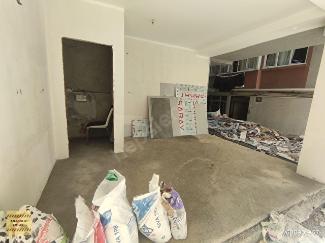 Siyavuşpaşada sıfır binadan kiralık dükkan 15 m2 wc.li - Görsel 8