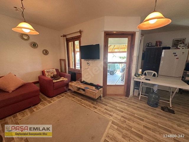 DENİZE 300 METRE | GENİŞ VERANDALI | PEYZAJLI BAHÇELİ 3+1 VİLLA - Görsel 20